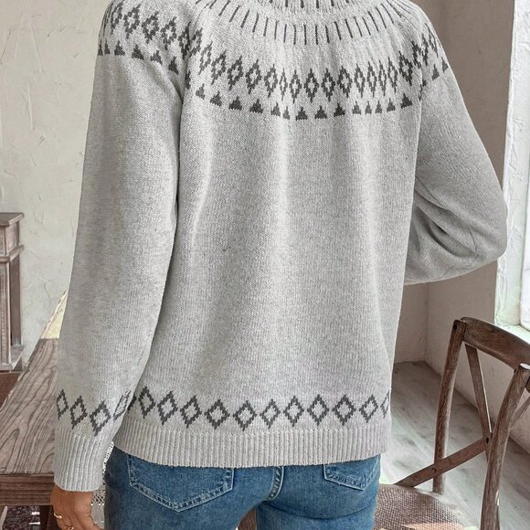 Grey Casual Women's Crew Neck Geometric Print Long Sleeve Sweater - Picture 3 of 6